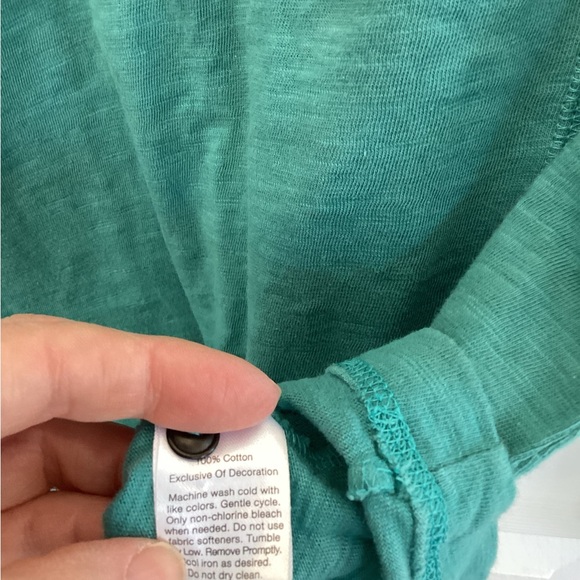 Eddie Bauer Women's Vintage Teal Y2K Lace detail Teal Button Henley - Picture 4 of 4